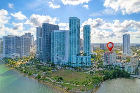 2000 N Bayshore Dr 909, Miami FL - photo 6 of 39