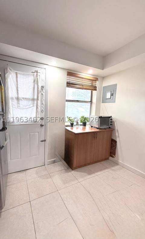 1501 NE 191st St C114, Miami FL - photo 7 of 28