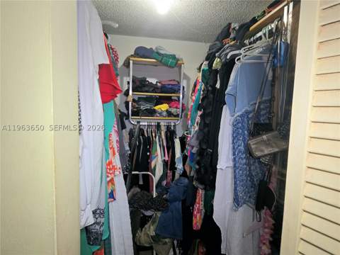 940 NE 199th St 114, Miami FL - photo 15 of 28