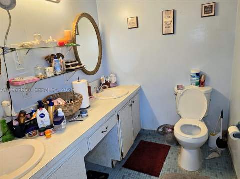 940 NE 199th St 114, Miami FL - photo 17 of 28