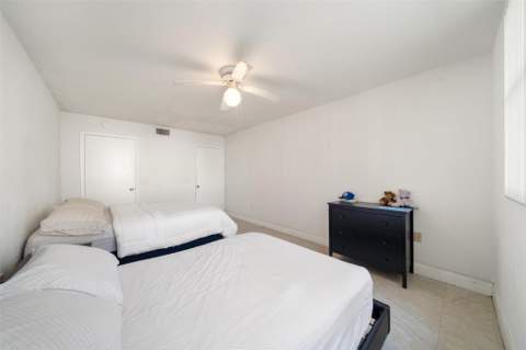 8225 Lake Drive 205, Doral FL - photo 13 of 28