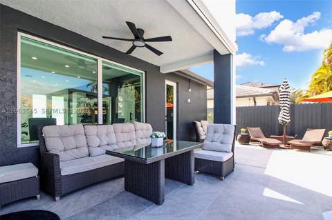 15967 SW 141st St, Miami FL - photo 15 of 49
