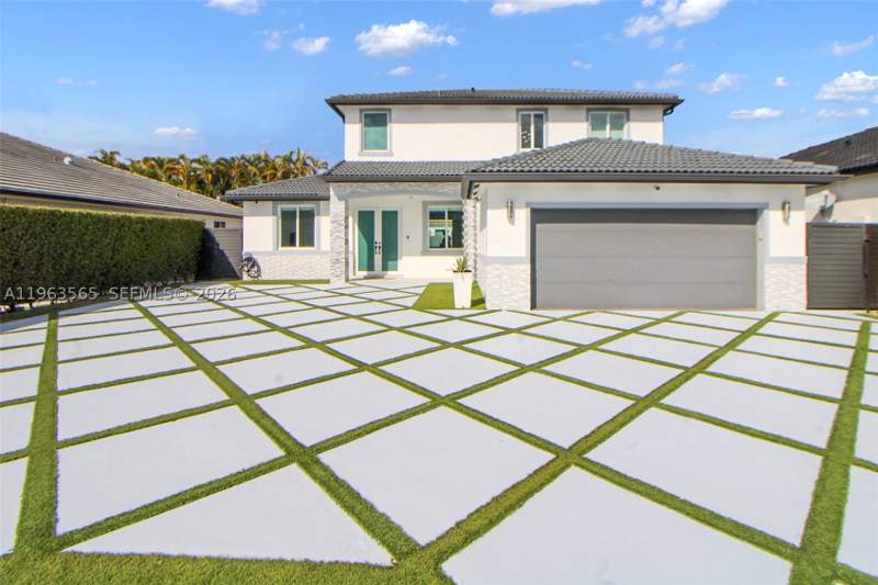 4 bedroom SingleFamilyResidence at 15967 SW 141st St, Paradise Reef, Miami — photo 3