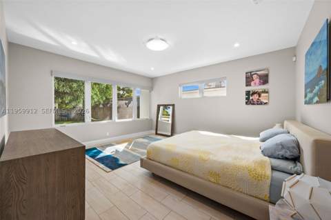 4595 N Jefferson Ave, Miami Beach FL - photo 13 of 25