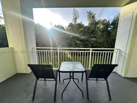 5300 NW 87th Ave 910, Doral FL - photo 9 of 12