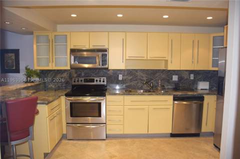 2301 Collins Ave 543, Miami Beach FL - photo 24 of 31