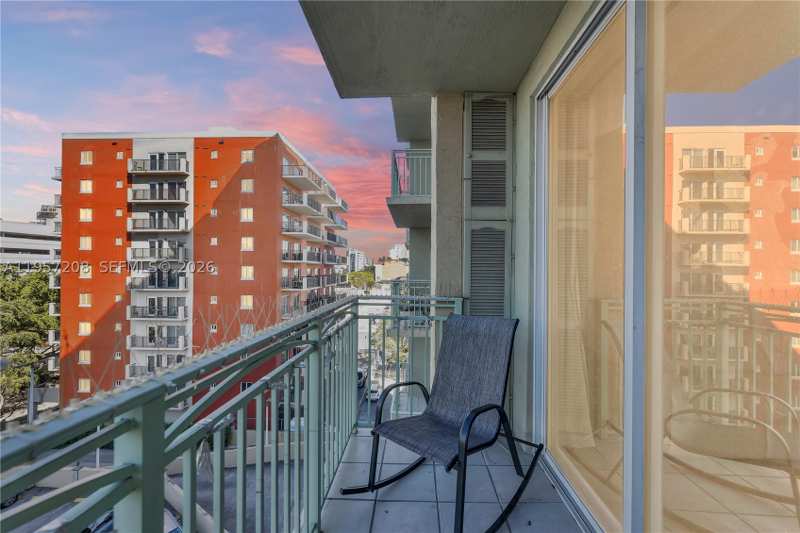2 bedroom Condominium at 3500 Coral Way 710, Coral Plaza Of Miami Condo, Miami — photo 1