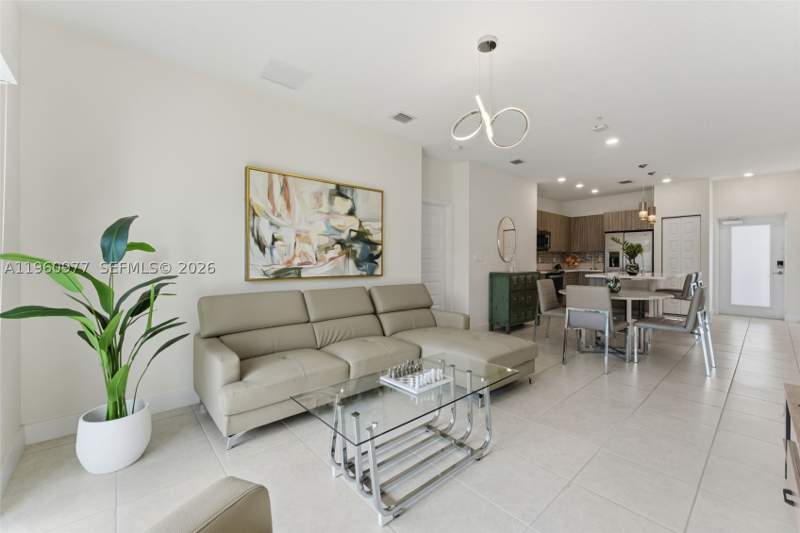 2 bedroom Condominium at 8301 NW 41st St B-407, Downtown Doral South Phas, Doral — photo 3