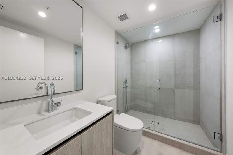 3 bedroom Condominium at 9201 E Bay Harbor Drive 502, La Baia Bay Harbor Islands, Bay Harbor Islands — photo 5