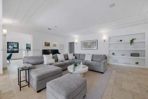 744 Lakeview Dr, Miami Beach FL - photo 13 of 42