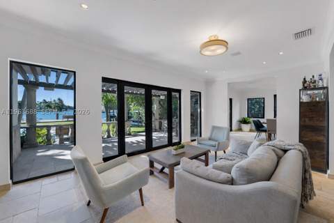 744 Lakeview Dr, Miami Beach FL - photo 14 of 42