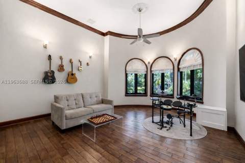 744 Lakeview Dr, Miami Beach FL - photo 23 of 42