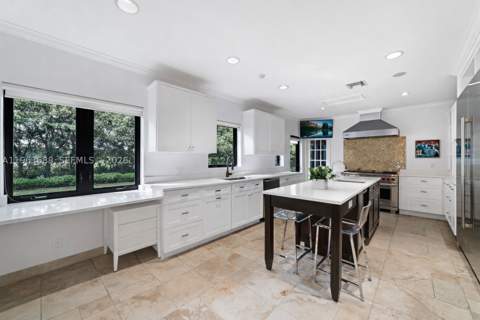 744 Lakeview Dr, Miami Beach FL - photo 8 of 42