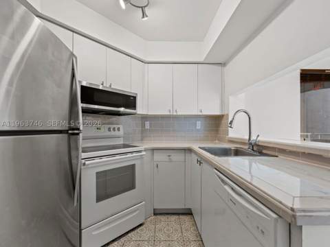 8365 SW 152nd Ave C-310, Miami FL - photo 11 of 31