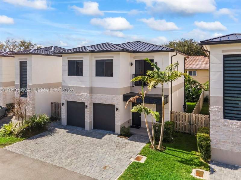 4 bedroom SingleFamilyResidence at 7771 SW 99th St, Dice Point, Miami — photo 2
