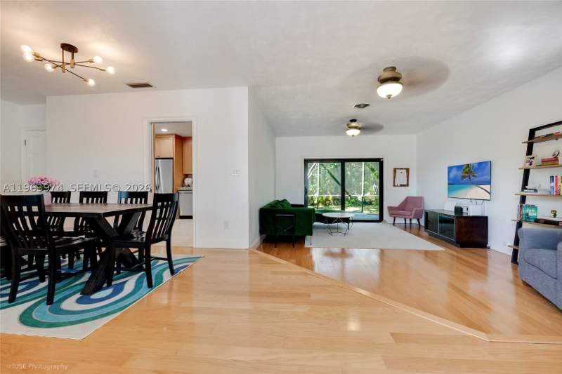 4 bedroom SingleFamilyResidence at 8425 SW 174th St, Malbrook, Palmetto Bay — photo 5
