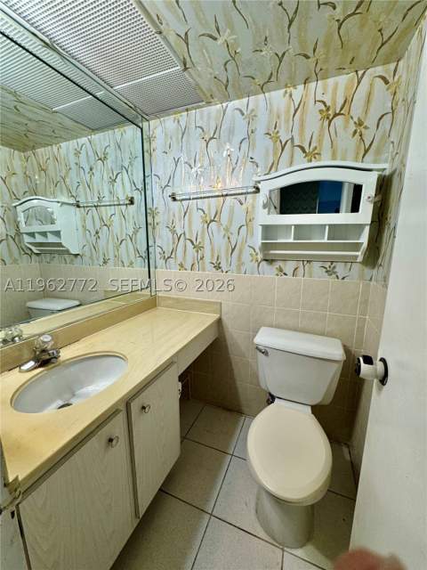 251 174th St 1715, Sunny Isles Beach FL - photo 19 of 26