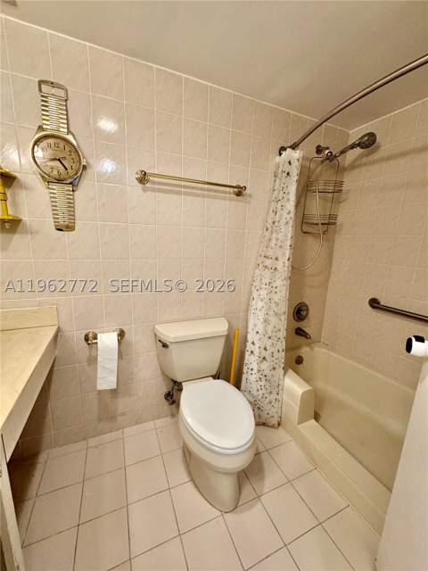 251 174th St 1715, Sunny Isles Beach FL - photo 20 of 26