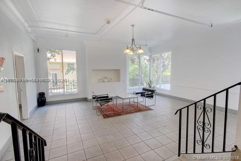 0 bedroom Condominium at 820 Euclid Ave 106, Euclid Condo, Miami Beach — photo 4