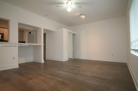 820 Euclid Ave 106, Miami Beach FL - photo 6 of 13