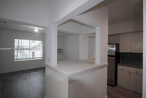 820 Euclid Ave 106, Miami Beach FL - photo 9 of 13