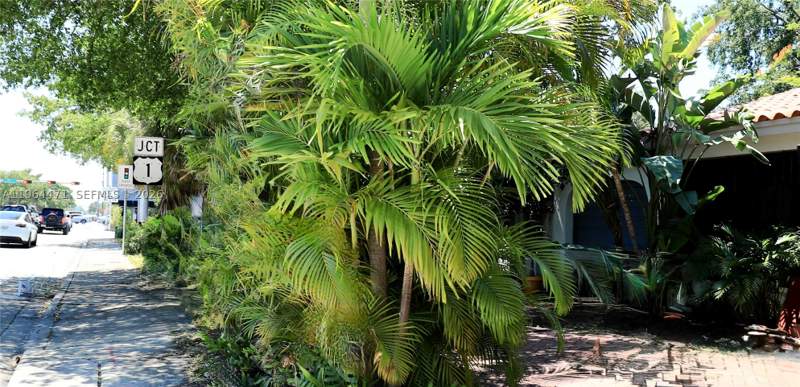 2 bedroom SingleFamilyResidence at 655 NE 82nd St, Shorecrest, Miami — photo 2