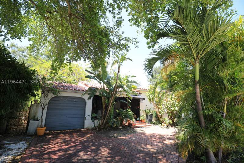 2 bedroom SingleFamilyResidence at 655 NE 82nd St, Shorecrest, Miami — photo 4