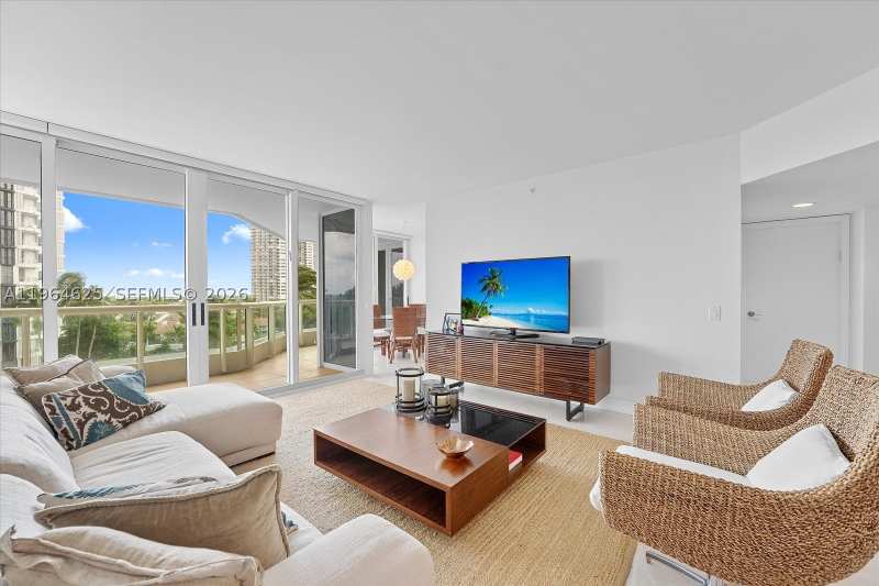 3 bedroom Condominium at 21055 Yacht Club Dr 802, South Tower At The Point, Aventura — photo 1