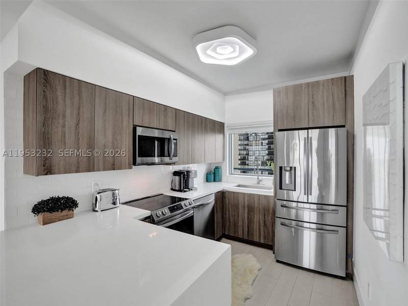 2 bedroom Condominium at 601 NE 36th St 1003, Blue Condo, Miami — photo 3