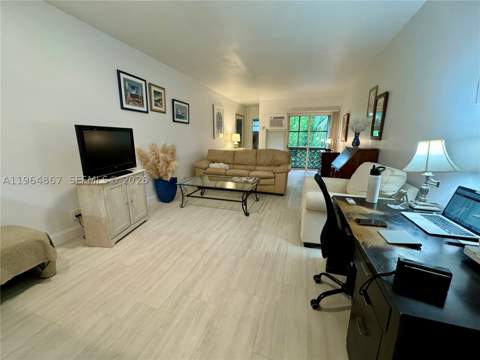 6580 Santona St A38, Coral Gables FL - photo 7 of 22