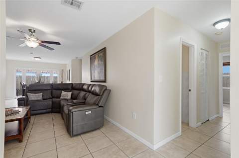 16921 SW 92nd Court, Palmetto Bay FL - photo 10 of 49