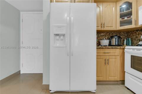 17101 NW 57th Ave 110, Miami Gardens FL - photo 7 of 42