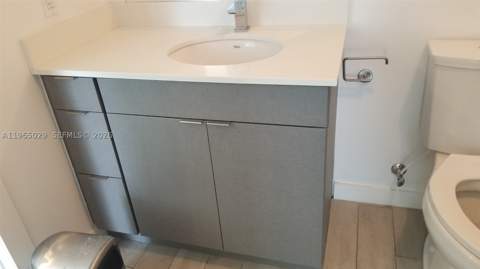 321 NE 26th St 511, Miami FL - photo 11 of 15