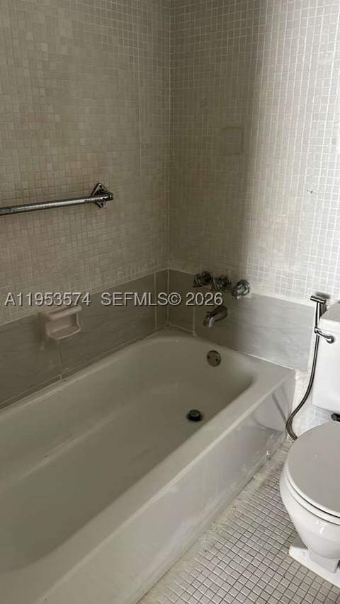 3660 NE 166th St 609, North Miami Beach FL - photo 14 of 17