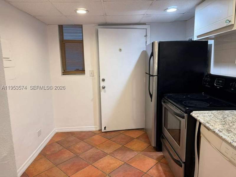1 bedroom Condominium at 3660 NE 166th St 609, Eastern Shores White House, North Miami Beach — photo 4