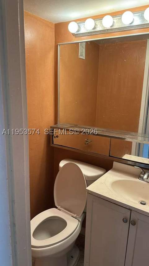 3660 NE 166th St 609, North Miami Beach FL - photo 9 of 17