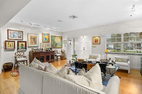 1255 Algardi Ave, Coral Gables FL - photo 7 of 60