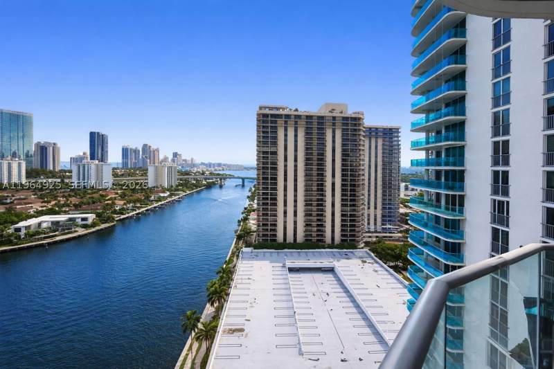 2 bedroom Condominium at 19707 Turnberry Way 20G, Turnberry Isle Condo, Aventura — photo 4