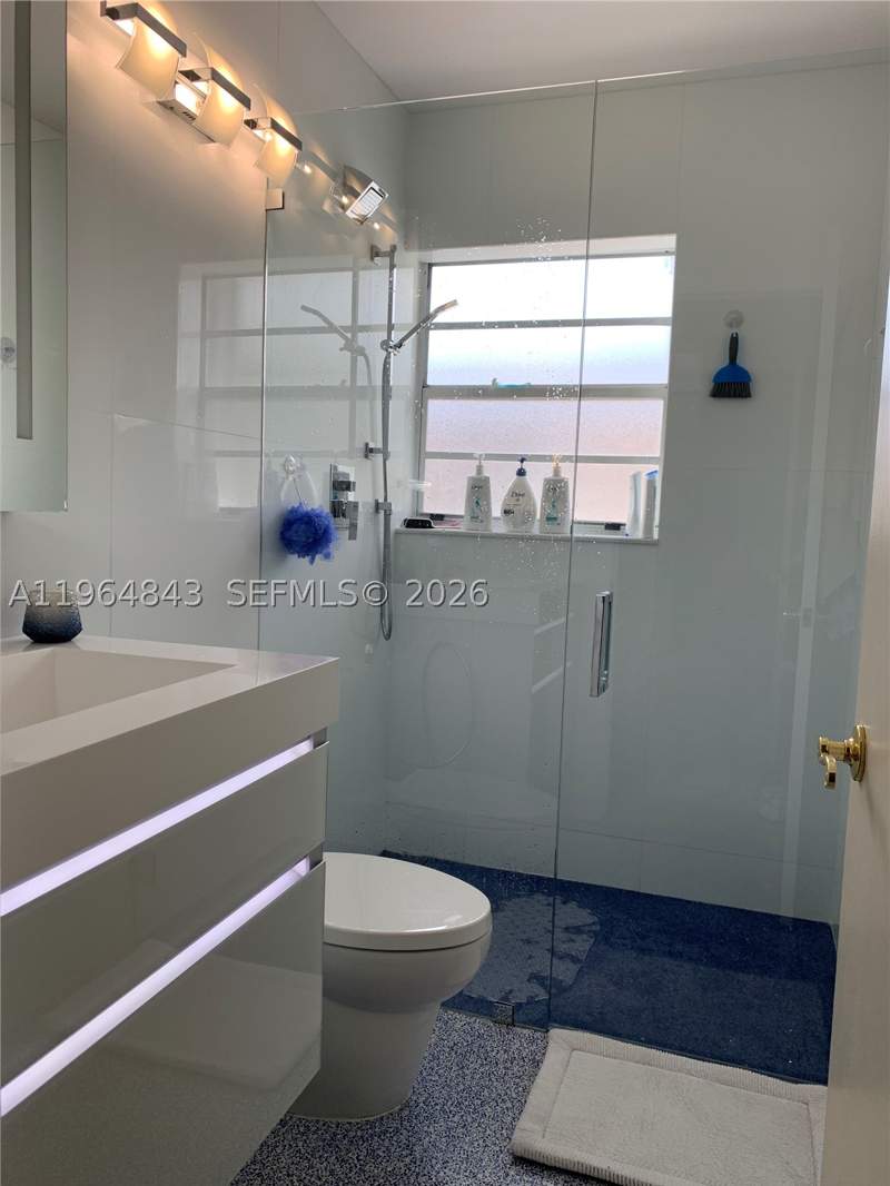4 bedroom SingleFamilyResidence at 12945 Cherry Rd, VENETIAN SEC KEYSTONE POI, North Miami — photo 3