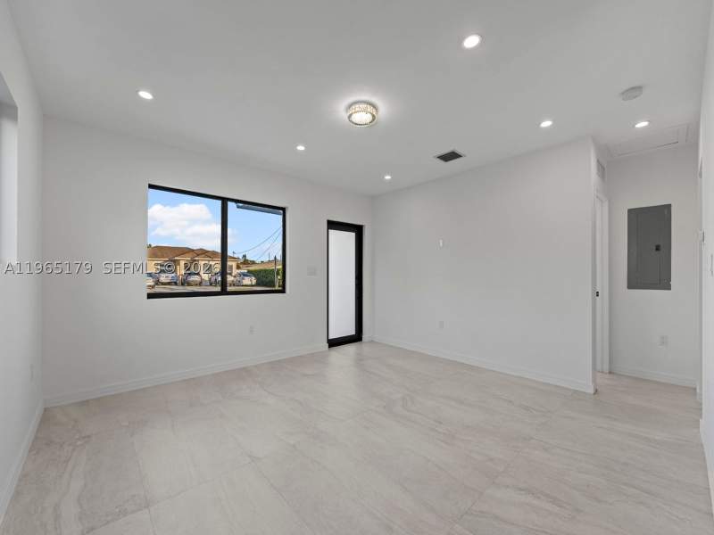 3 bedroom SingleFamilyResidence at 3620 SW 92nd Ave, Central Heights, Miami — photo 4