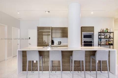460 NE 28th St Ph 4002, Miami FL - photo 15 of 36