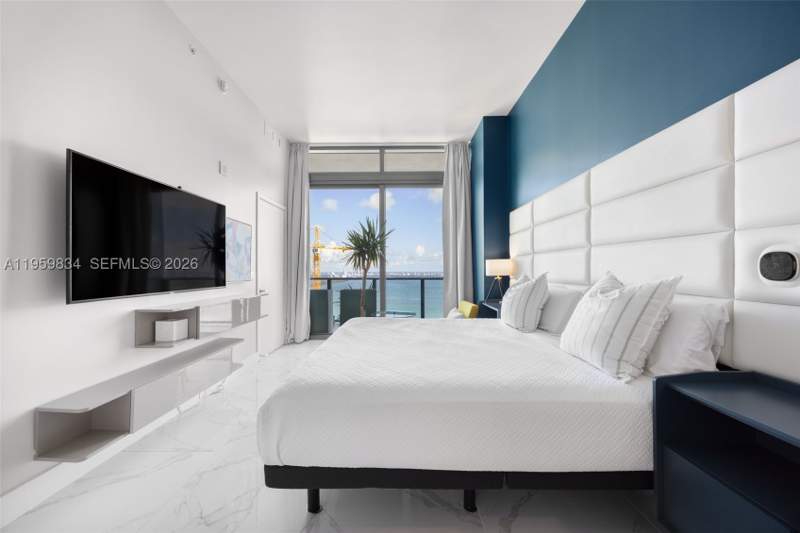 5 bedroom Condominium at 460 NE 28th St Ph 4002, Icon Bay Condo, Miami — photo 4