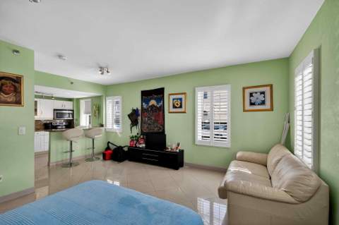 802 Euclid Avenue 104, Miami Beach FL - photo 15 of 26