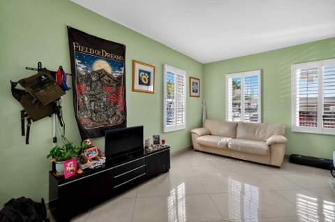 802 Euclid Avenue 104, Miami Beach FL - photo 20 of 26