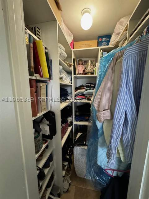 5500 SW 77th Ct 305, Miami FL - photo 11 of 22