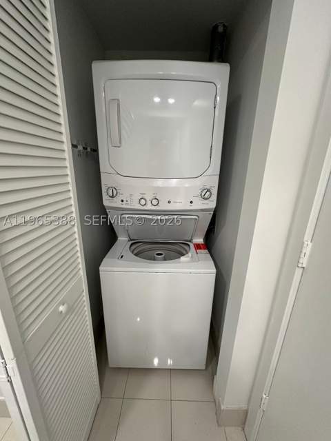 121 NE 34th St 1505, Miami FL - photo 13 of 21