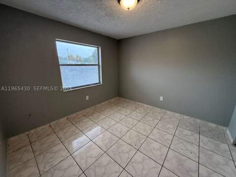2721 NW 23rd Ct 4, Miami FL - photo 13 of 13