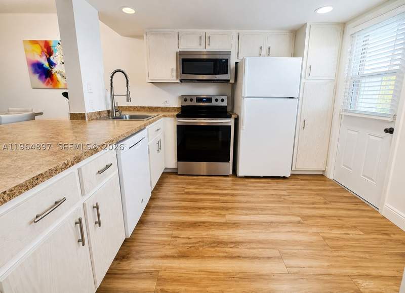 2 bedroom Condominium at 445 NE 195th St 429, Royal Oaks Condo, Miami — photo 2