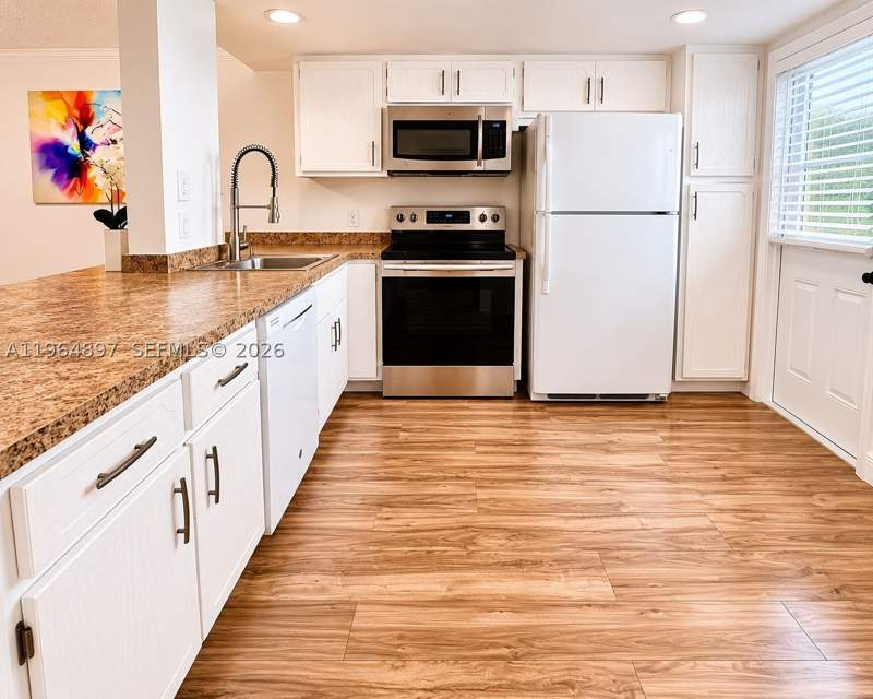 2 bedroom Condominium at 445 NE 195th St 429, Royal Oaks Condo, Miami — photo 3