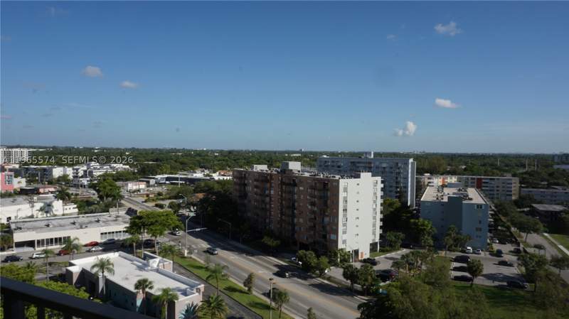 2 bedroom Condominium at 1470 NE 123 Street NE 1470 NE 123 Street A1415, Greenwich Condo Phi, North Miami — photo 5